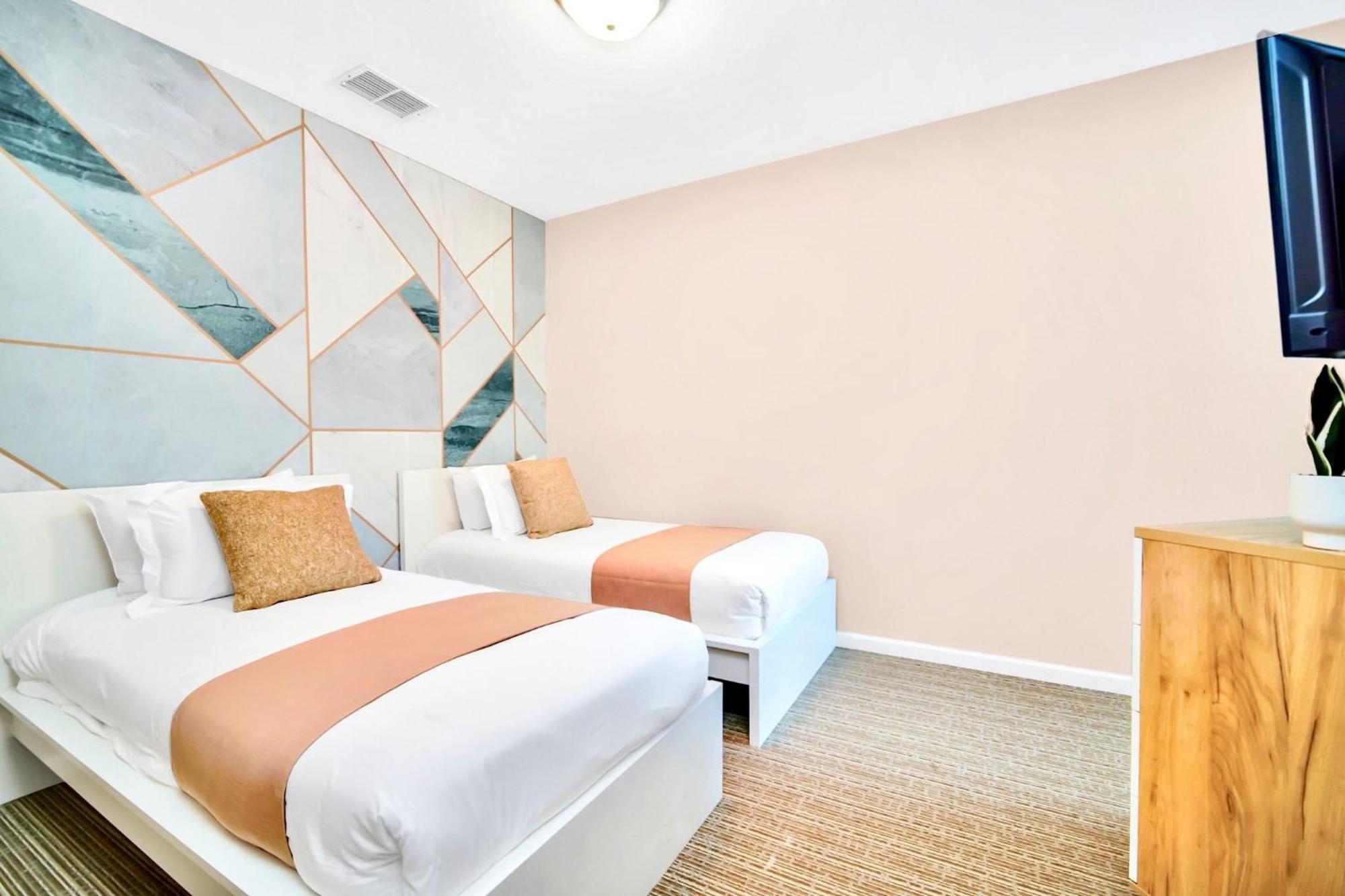 Modern 3Br Condo Near Disney- Pool And Hot Tub Orlando Exterior photo